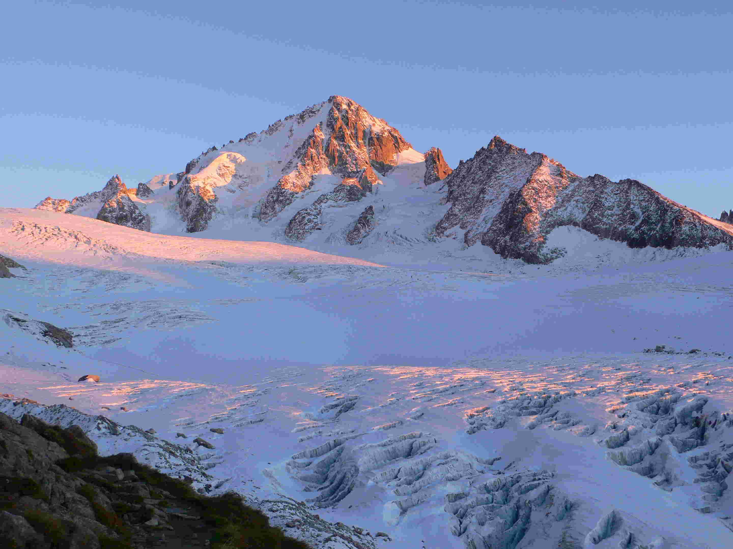 L'Aiguille du Chardonnet depuis le refuge