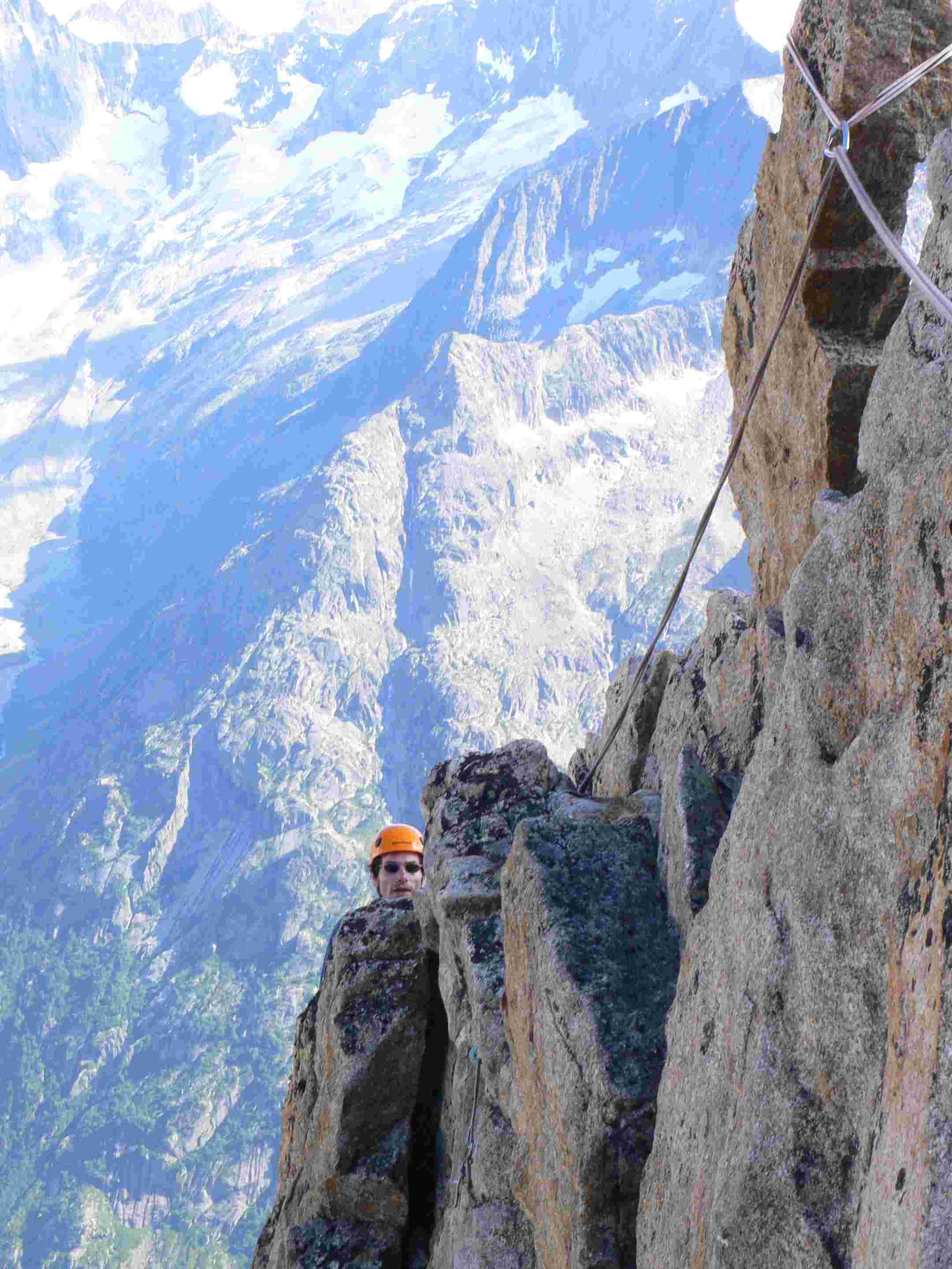 Arrivée de Martine is on the Rocks à l'Aiguille Dibona